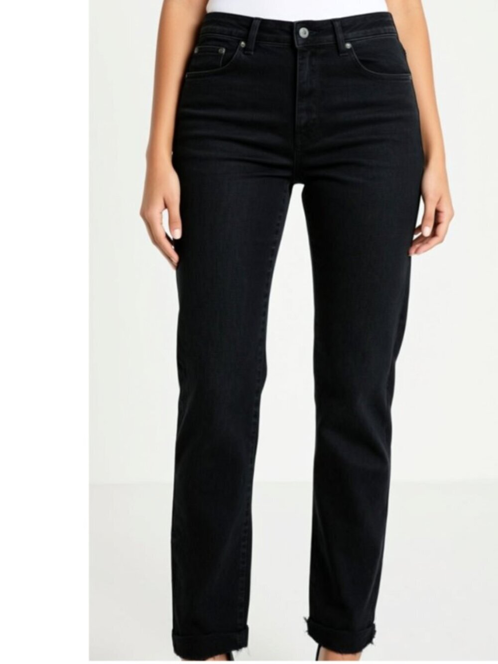 Universal Thread black pull-on (WJUT1) Size 4